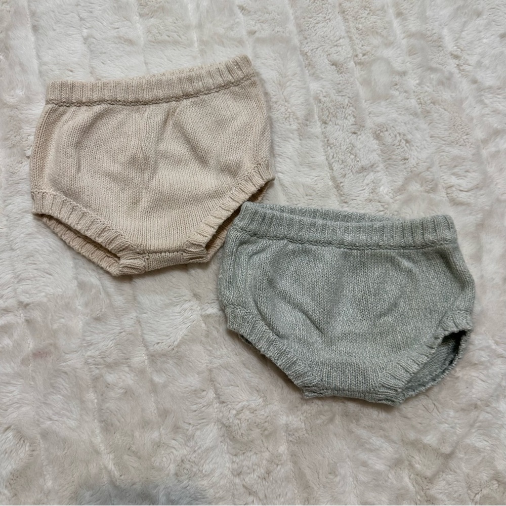 EUC Knitted Bloomers - Cream and blue